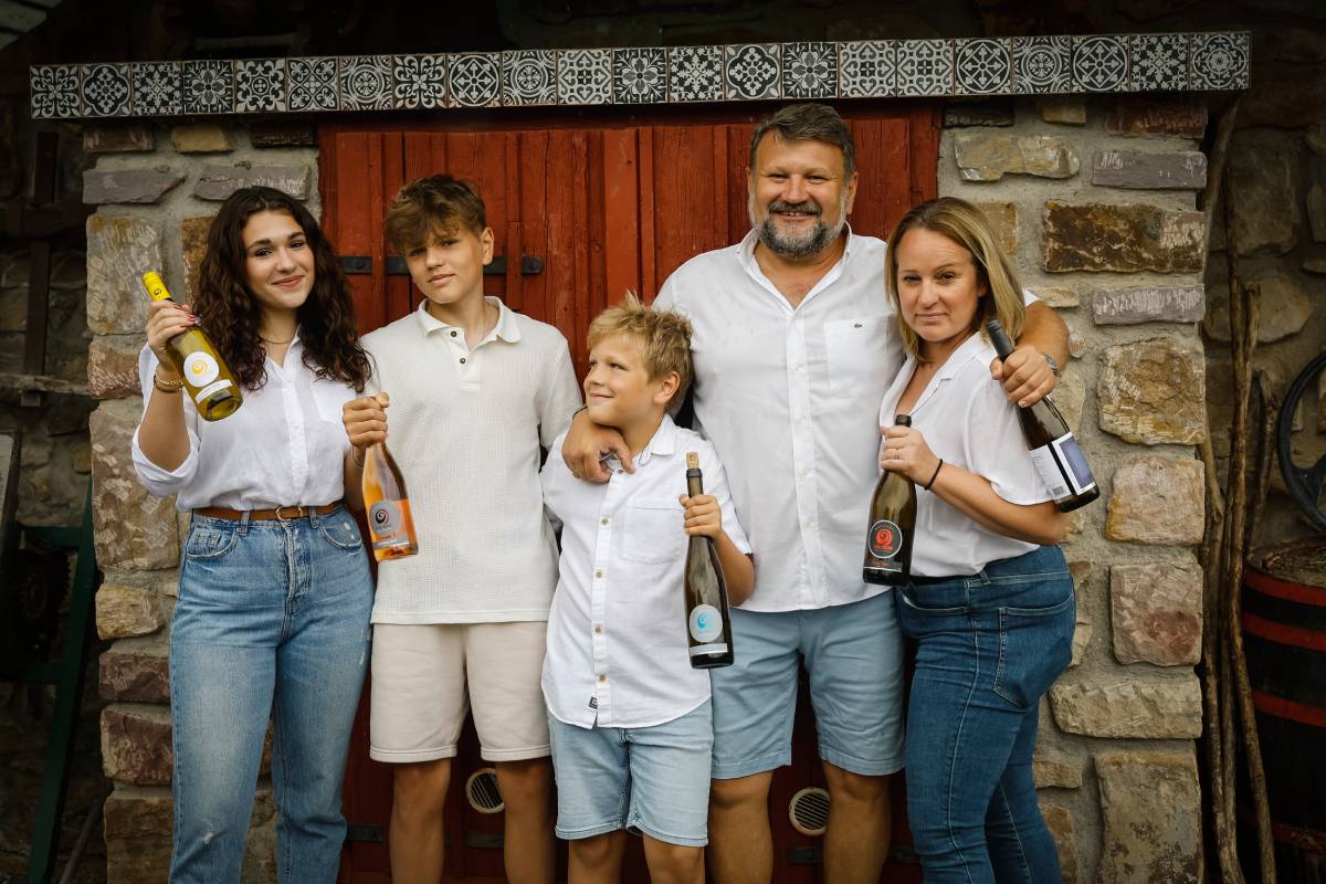 Elkészült a Váli Birtok egyedülálló pezsgője